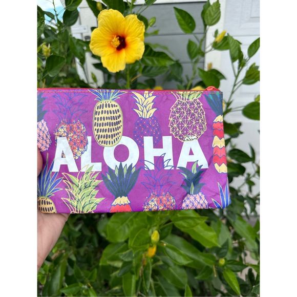 Starbucks Handbags - 310. ❌Starbucks Hawaii ALOHA Tyvek Zip Pouch Bag NWT
